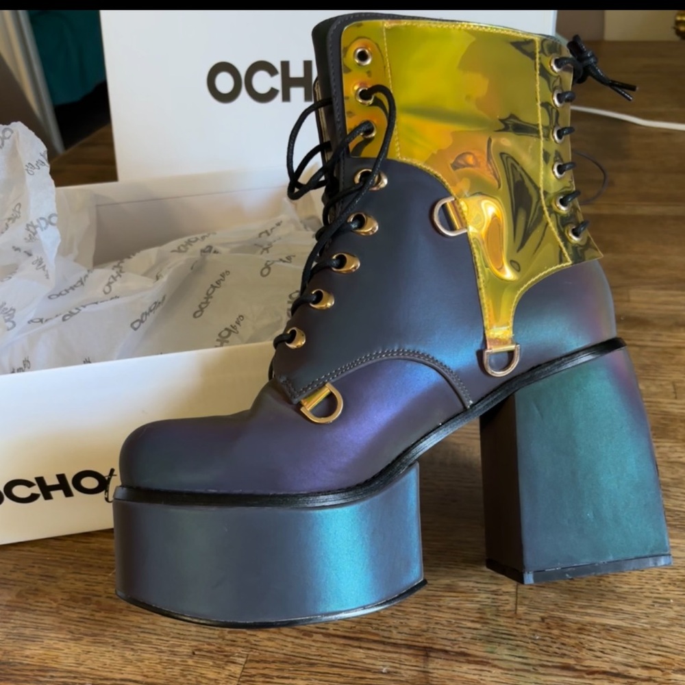 Shoes, OCHO